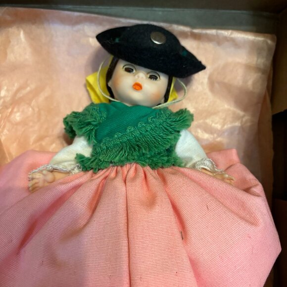 Madame Alexander Dolls (6) - Picture 5 of 9